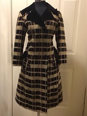 VINTAGE DRESS MAKER AICH SIZE APPROXIMATELY XS